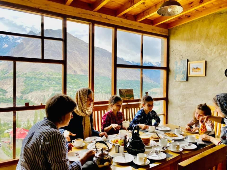 Backpackers Stories By Old Hunza Inn Karimabad  ภายนอก รูปภาพ